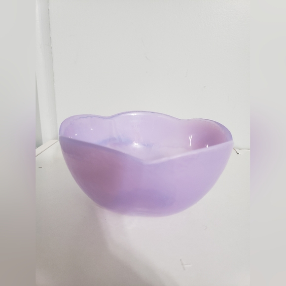 Light purple iridescent bowl - Picture 5 of 8